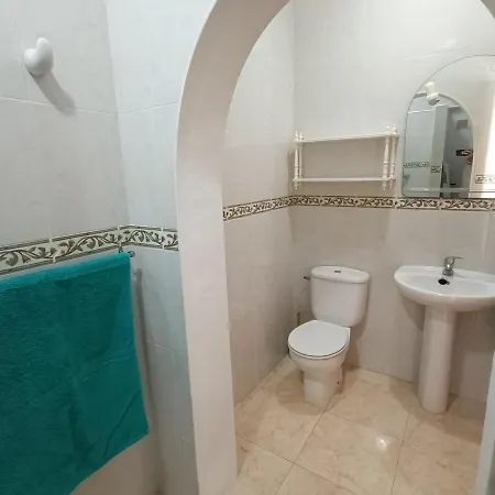 Noemi, Con Piscina Privada Pensión Calpe